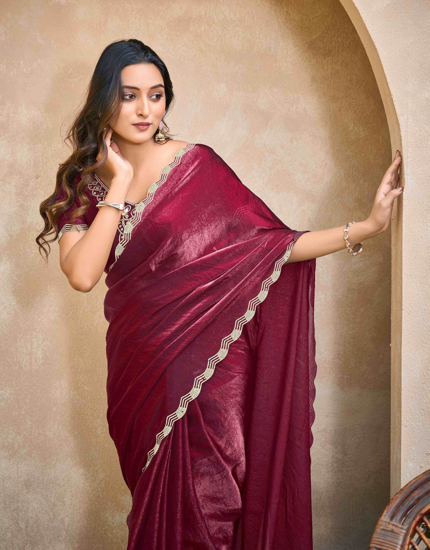 VIYONA FASHION Maroon Jarkan Work Saree with Embellished Border and Blouse - PL-VY-5